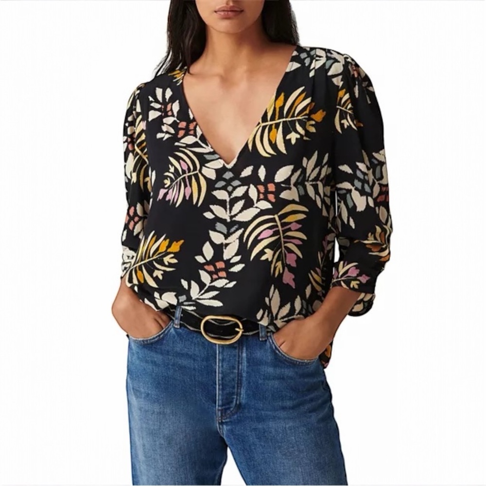 BA&SH
​Cross Leaf Print Puff Sleeve Top